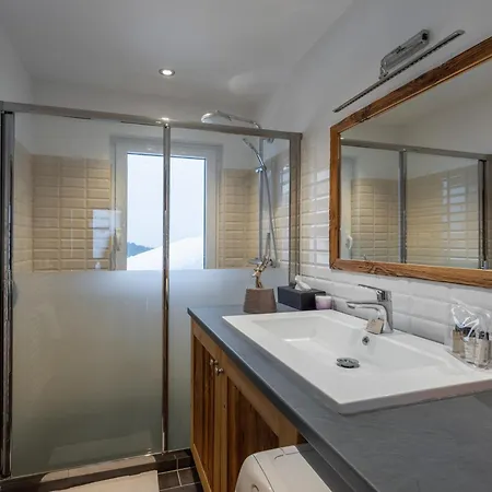 4 Pieces Avec Parking Et Wifi A - Fr-1-563-145 *